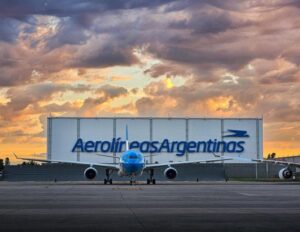 Milei logró otro hito: Aerolíneas Argentinas volvió a tener patrimonio neto positivo tras una década de pérdidas