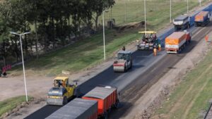 Timbúes respira: Vialidad Nacional arregla la RN 11 que el peronismo provincial dejó destruida