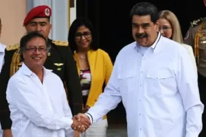 Gustavo Petro no reconoce los resultados de las elecciones; posible golpe de Estado en Colombia.