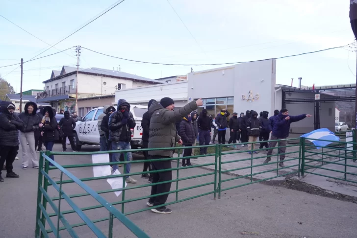 Foro Austral Santa Cruz violencia kirchneristas Polo Obrero