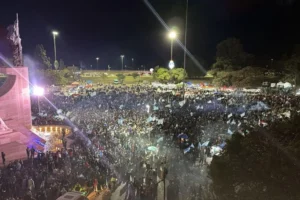 El Monumento y el Obelisco colmados: todo el país salió a agradecerle a la Selección por otro Mundial inolvidable