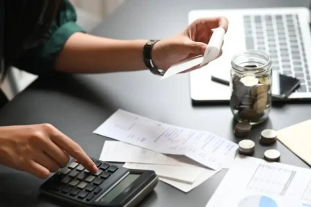 La mora crediticia empieza a mostrar señales de mejora: el 40% de los deudores debe menos de un salario mínimo