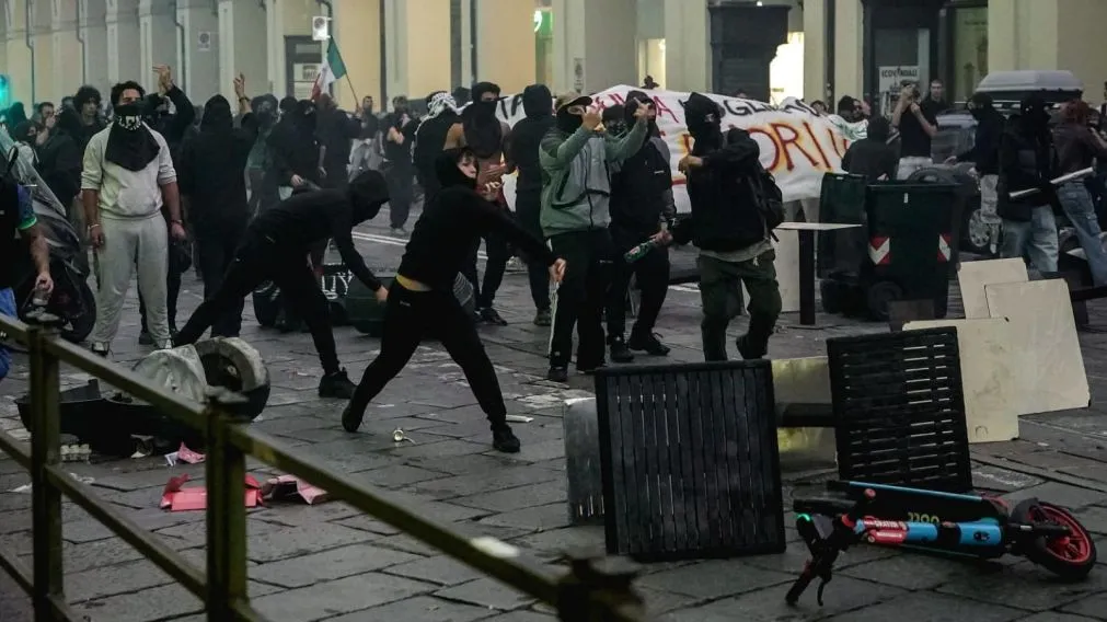 Italia desplegará 500 soldados en Milán tras los saqueos de la izquierda