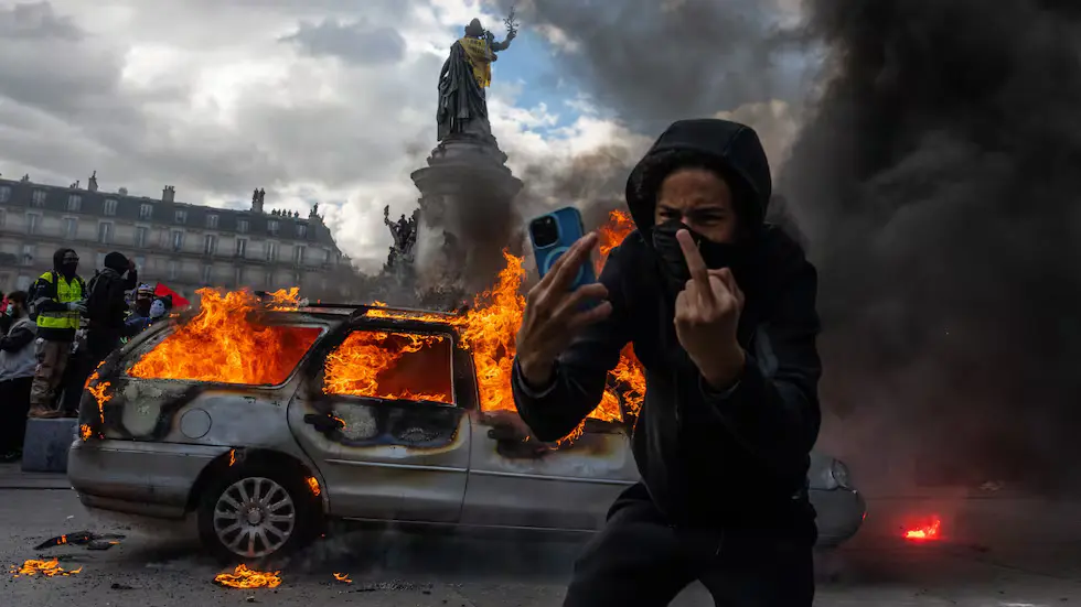Francia en llamas: saqueos, ultraizquierda y una crisis migratoria que vuelve a quedar en discusión