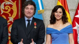 Milei vuelve a España y se reunirá con Ayuso en plena crisis política de Sánchez
