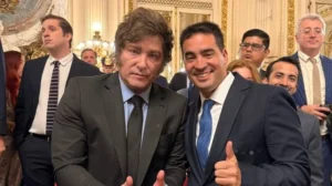 Milei puso a Adrián Ravier en carrera por La Pampa: «La vamos a pintar de violeta»